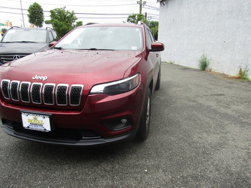 2019 Jeep Cherokee AWD,CONV PKG,RVC,SILVER CERTIFIED - Photo 15 - Haddon Twp, NJ 08107
