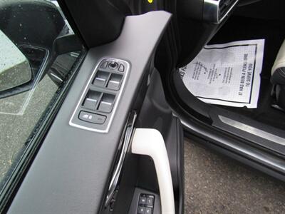 2018 Jaguar F-PACE AWD,R SPORT,NAV,DR.ASST PKG.RVC,SILVER CERTIFIED   - Photo 14 - Haddon Twp, NJ 08107