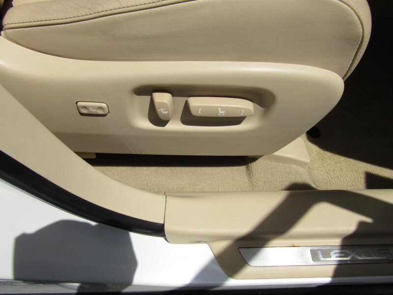 2013 Lexus RX AWD,NAV,PREM PKG,RVC,PWR PKG,SILVER CERTIFIED - Photo 50 - Haddon Twp, NJ 08107