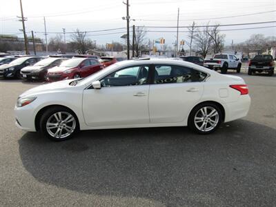 2017 Nissan Altima 3.5 SL,NAV,TECH PKG,DR.ASST PKG,RVC,CERTIFIED   - Photo 4 - Haddon Twp, NJ 08107