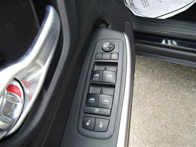 2019 Jeep Cherokee AWD,CONV PKG,TECH PKG,RVC,SILVER CERTIFIED   - Photo 12 - Haddon Twp, NJ 08107
