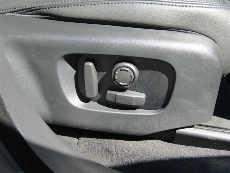 2024 Land Rover Range Rover Velar AWD.TECH PKG,DYNAMIC HANDLING PKG,COMFORT PKG, - Photo 23 - Haddon Twp, NJ 08107