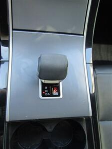 2024 Land Rover Range Rover Velar AWD.TECH PKG,DYNAMIC HANDLING PKG,COMFORT PKG, - Photo 33 - Haddon Twp, NJ 08107