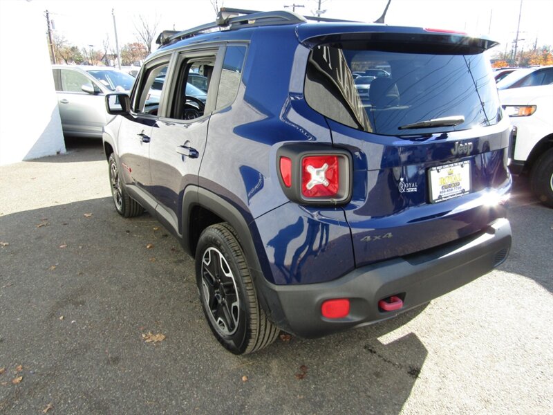2017 Jeep Renegade Trailhawk photo 4