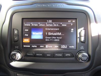 2017 Jeep Renegade TRAILHAWK,AWD,CONV PKG,NAV,RVC,SILVER CERTIFIED   - Photo 35 - Haddon Twp, NJ 08107