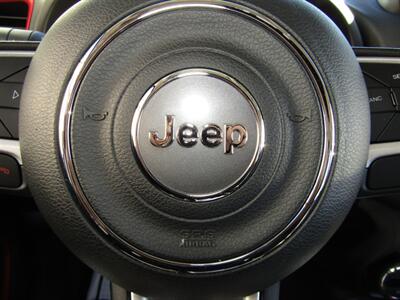 2017 Jeep Renegade TRAILHAWK,AWD,CONV PKG,NAV,RVC,SILVER CERTIFIED   - Photo 32 - Haddon Twp, NJ 08107