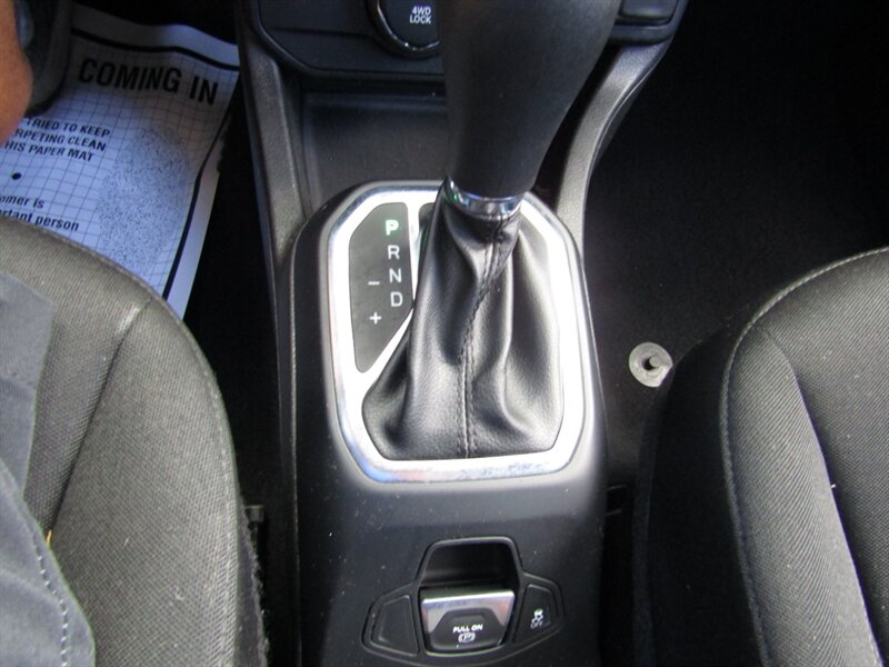 2018 Jeep Renegade SPORT,4X4, PKG,CONV PKG,SILVER CERTIFIED - Photo 61 - Haddon Twp, NJ 08107