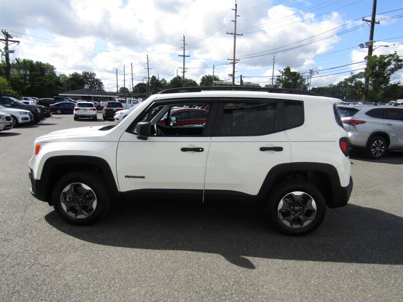 2018 Jeep Renegade SPORT,4X4, PKG,CONV PKG,SILVER CERTIFIED - Photo 4 - Haddon Twp, NJ 08107