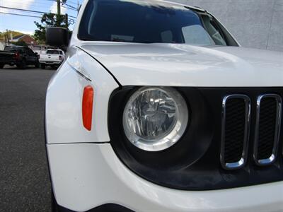 2018 Jeep Renegade SPORT,4X4, PKG,CONV PKG,SILVER CERTIFIED   - Photo 9 - Haddon Twp, NJ 08107