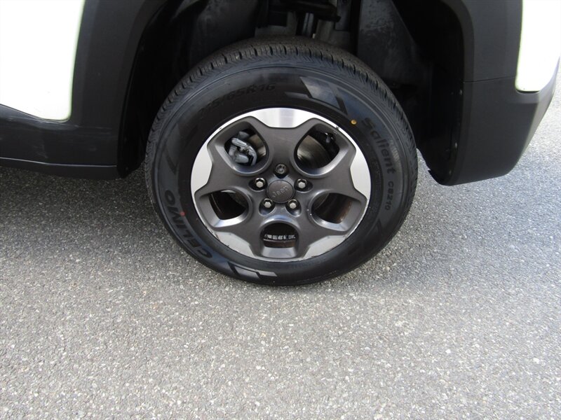 2018 Jeep Renegade SPORT,4X4, PKG,CONV PKG,SILVER CERTIFIED - Photo 17 - Haddon Twp, NJ 08107