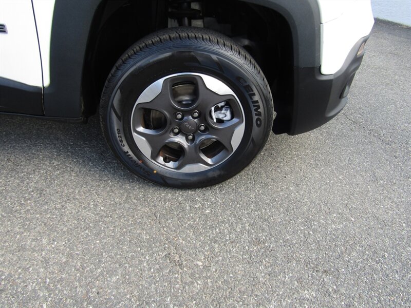2018 Jeep Renegade SPORT,4X4, PKG,CONV PKG,SILVER CERTIFIED - Photo 19 - Haddon Twp, NJ 08107