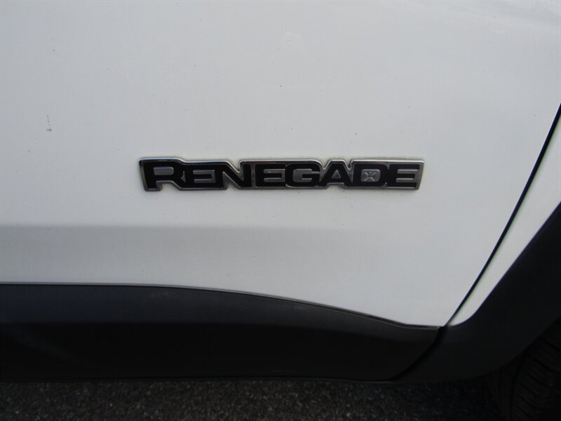 2018 Jeep Renegade SPORT,4X4, PKG,CONV PKG,SILVER CERTIFIED - Photo 34 - Haddon Twp, NJ 08107