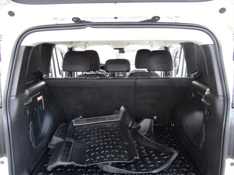 2018 Jeep Renegade SPORT,4X4, PKG,CONV PKG,SILVER CERTIFIED - Photo 43 - Haddon Twp, NJ 08107