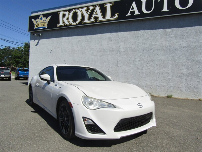 2013 Scion FR-S MT's photo