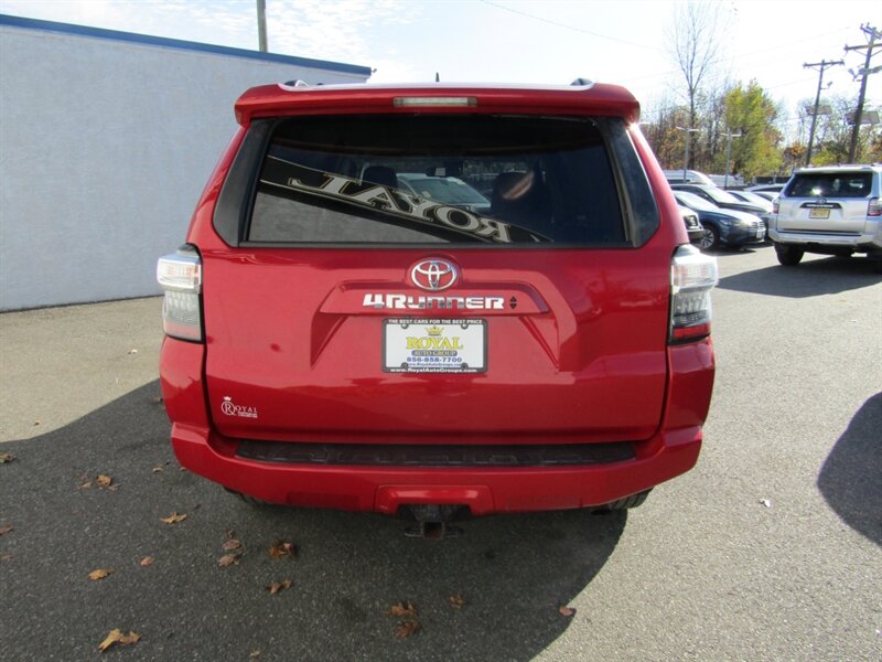 2020 Toyota 4Runner 4X4,PREM,NAV,TECH PKG,DR.ASST PKG,SILVER CERTIFIED - Photo 6 - Haddon Twp, NJ 08107