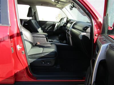 2020 Toyota 4Runner 4X4,PREM,NAV,TECH PKG,DR.ASST PKG,SILVER CERTIFIED - Photo 30 - Haddon Twp, NJ 08107