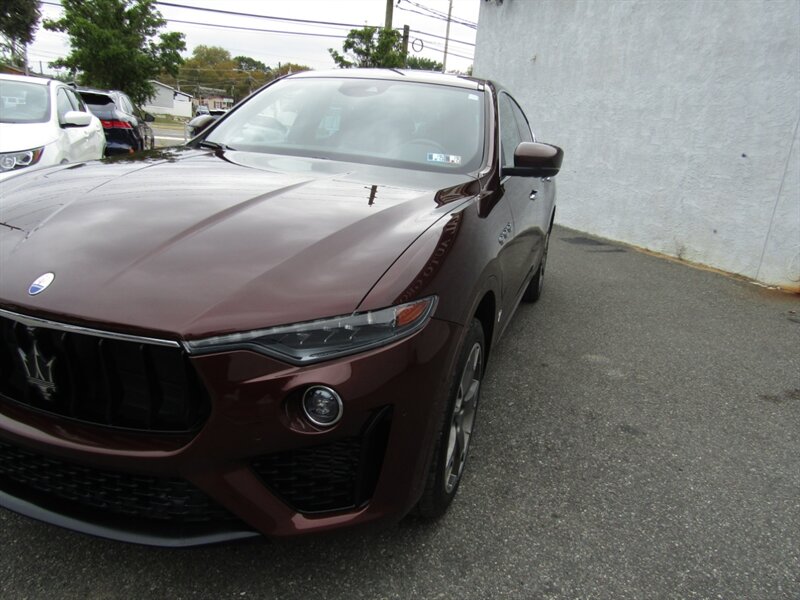 2019 Maserati Levante GT photo 17