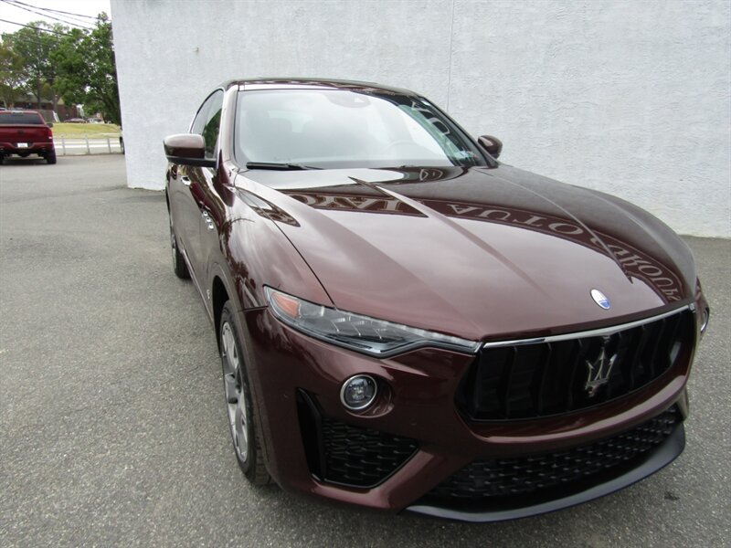 2019 Maserati Levante GT photo 16