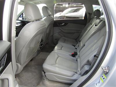 2017 Audi Q7 AWD,NAV,PREM PKG,COMFORT PKG,SILVER CERTIFIED - Photo 16 - Haddon Twp, NJ 08107