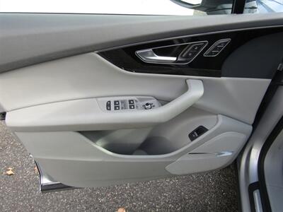 2017 Audi Q7 AWD,NAV,PREM PKG,COMFORT PKG,SILVER CERTIFIED - Photo 10 - Haddon Twp, NJ 08107