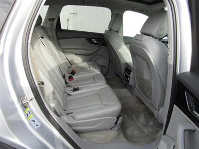 2017 Audi Q7 AWD,NAV,PREM PKG,COMFORT PKG,SILVER CERTIFIED - Photo 17 - Haddon Twp, NJ 08107