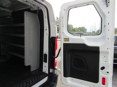 2016 Ford Transit 250,CONV PKG.RVC,SILVER CERTIFIED - Photo 25 - Haddon Twp, NJ 08107