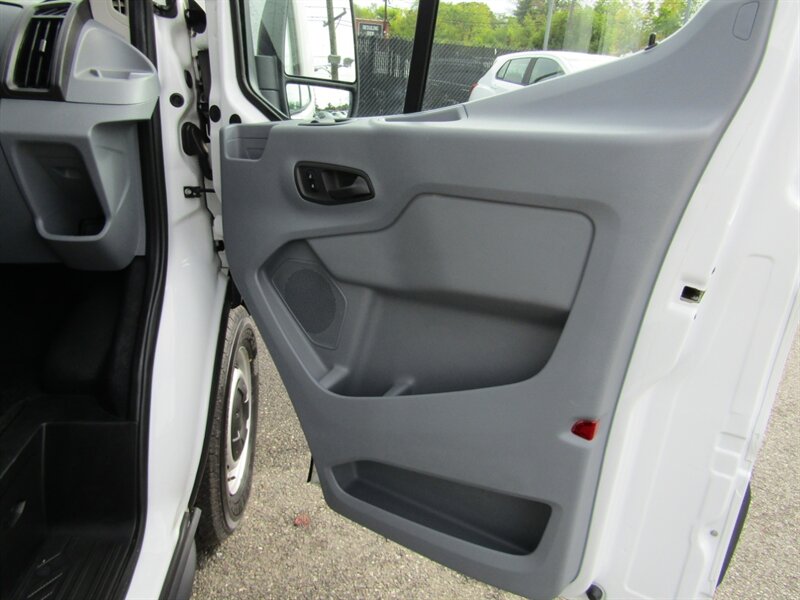2016 Ford Transit 250,CONV PKG.RVC,SILVER CERTIFIED - Photo 17 - Haddon Twp, NJ 08107