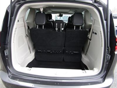 2022 Chrysler Pacifica LIMITED,PANO,TECH PKG,SILVER CERTIFIED   - Photo 18 - Haddon Twp, NJ 08107
