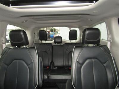 2022 Chrysler Pacifica LIMITED,PANO,TECH PKG,SILVER CERTIFIED   - Photo 35 - Haddon Twp, NJ 08107