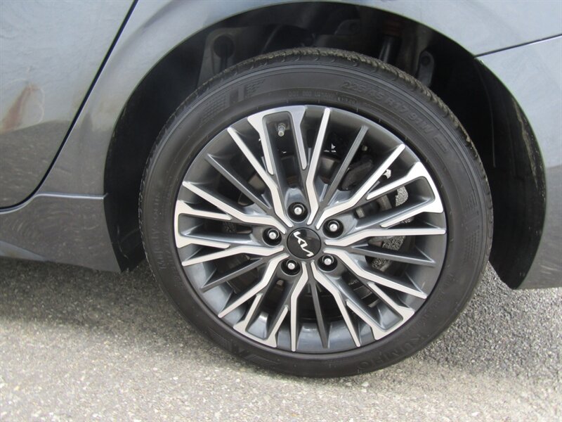 2024 Kia Forte GT SPORT,LEATHER,SUNROOF,RVC,SILVER CERTIFIED - Photo 35 - Haddon Twp, NJ 08107