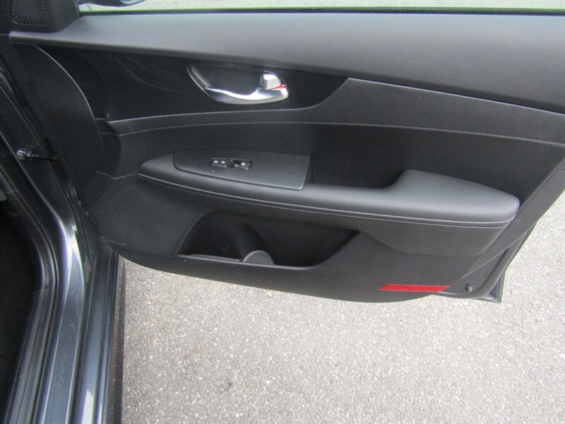 2024 Kia Forte GT SPORT,LEATHER,SUNROOF,RVC,SILVER CERTIFIED - Photo 20 - Haddon Twp, NJ 08107