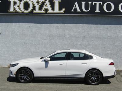 2025 BMW i5 AWD,PREM PKG,TECH PKG,HUD,SILVER CERTIFIED - Photo 4 - Haddon Twp, NJ 08107
