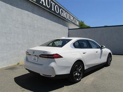 2025 BMW i5 AWD,PREM PKG,TECH PKG,HUD,SILVER CERTIFIED - Photo 8 - Haddon Twp, NJ 08107
