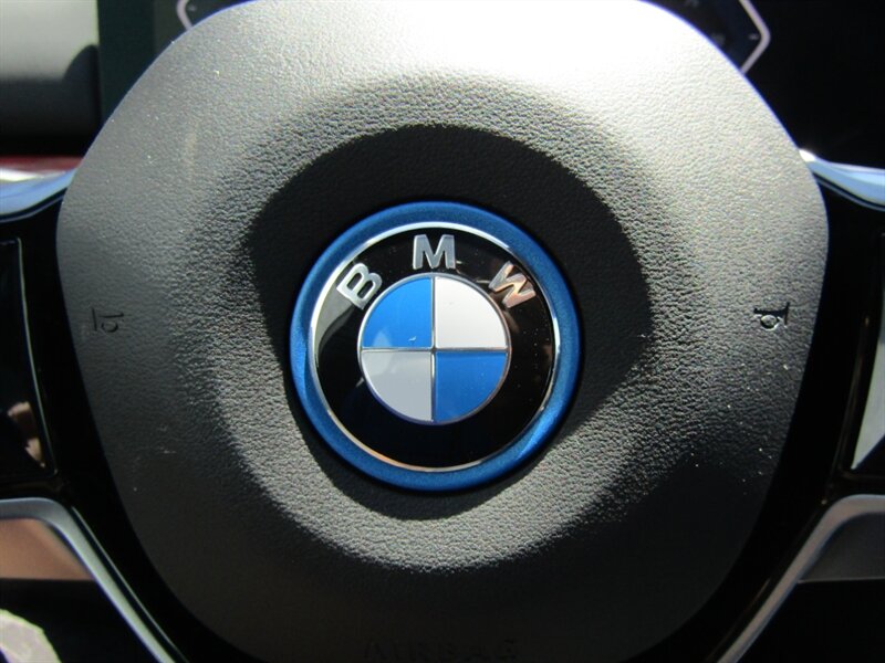 2025 BMW i5 AWD,PREM PKG,TECH PKG,HUD,SILVER CERTIFIED - Photo 26 - Haddon Twp, NJ 08107