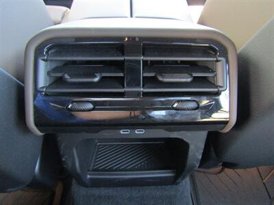 2025 BMW i5 AWD,PREM PKG,TECH PKG,HUD,SILVER CERTIFIED - Photo 34 - Haddon Twp, NJ 08107