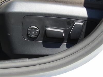 2025 BMW i5 AWD,PREM PKG,TECH PKG,HUD,SILVER CERTIFIED - Photo 12 - Haddon Twp, NJ 08107