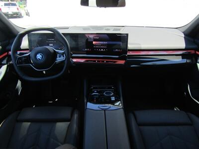 2025 BMW i5 AWD,PREM PKG,TECH PKG,HUD,SILVER CERTIFIED - Photo 23 - Haddon Twp, NJ 08107