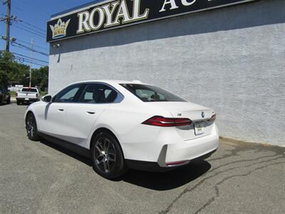 2025 BMW i5 AWD,PREM PKG,TECH PKG,HUD,SILVER CERTIFIED - Photo 6 - Haddon Twp, NJ 08107