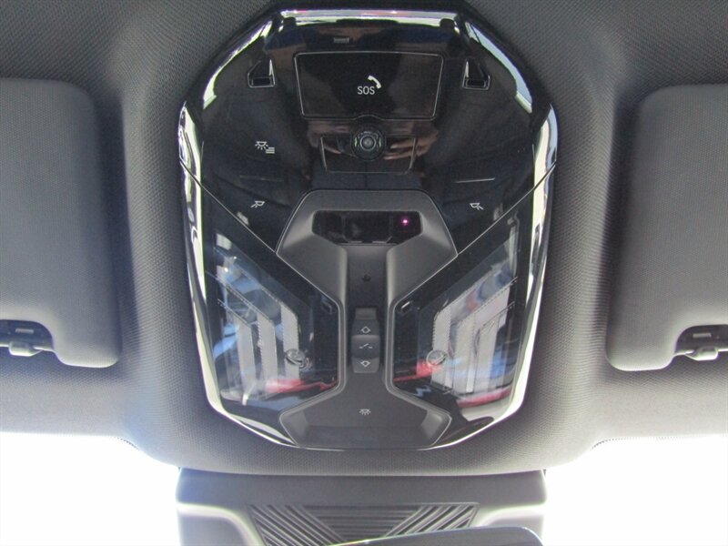 2025 BMW i5 AWD,PREM PKG,TECH PKG,HUD,SILVER CERTIFIED - Photo 33 - Haddon Twp, NJ 08107