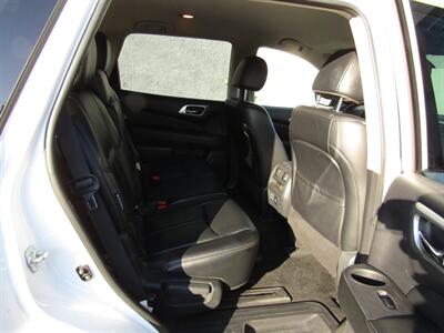 2018 Nissan Pathfinder SL,AWD,NAV,MIDNIGHT EDITION PKG ,SILVER CERTIFIED - Photo 19 - Haddon Twp, NJ 08107