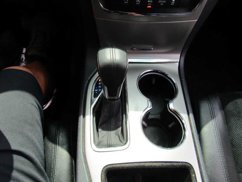 2017 Jeep Grand Cherokee AWD,NAV,PREM PKG,PANO ROOF,RVC.SILVER CERTIFIED - Photo 58 - Haddon Twp, NJ 08107