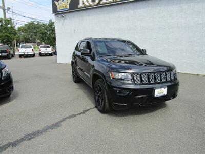 2017 Jeep Grand Cherokee AWD,NAV,PREM PKG,PANO ROOF,RVC.SILVER CERTIFIED   - Photo 1 - Haddon Twp, NJ 08107