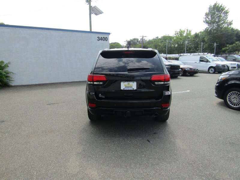 2017 Jeep Grand Cherokee AWD,NAV,PREM PKG,PANO ROOF,RVC.SILVER CERTIFIED - Photo 6 - Haddon Twp, NJ 08107