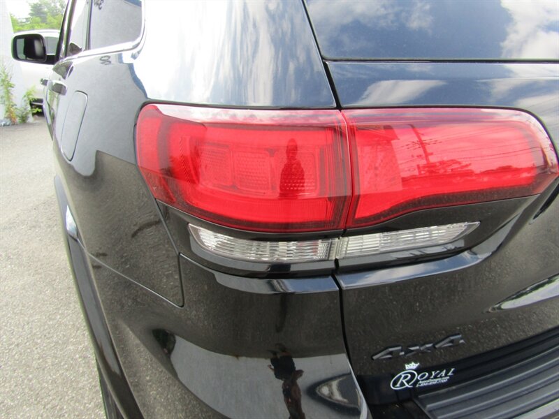 2017 Jeep Grand Cherokee AWD,NAV,PREM PKG,PANO ROOF,RVC.SILVER CERTIFIED - Photo 22 - Haddon Twp, NJ 08107