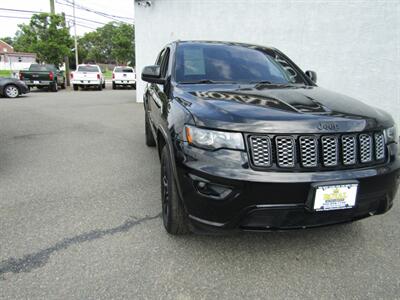 2017 Jeep Grand Cherokee AWD,NAV,PREM PKG,PANO ROOF,RVC.SILVER CERTIFIED   - Photo 18 - Haddon Twp, NJ 08107