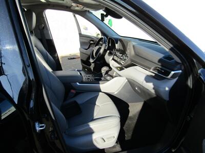 2023 Toyota Highlander XLE   - Photo 41 - Haddon Twp, NJ 08107
