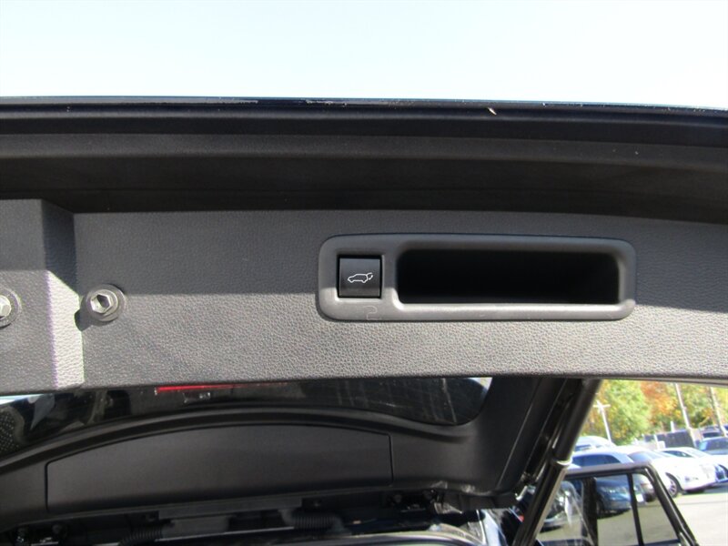 2023 Toyota Highlander XLE   - Photo 46 - Haddon Twp, NJ 08107