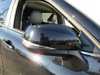 2023 Toyota Highlander XLE   - Photo 31 - Haddon Twp, NJ 08107
