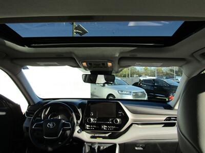 2023 Toyota Highlander XLE   - Photo 55 - Haddon Twp, NJ 08107