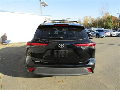 2023 Toyota Highlander XLE   - Photo 6 - Haddon Twp, NJ 08107